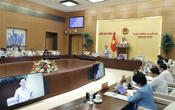 Inauguran reunión 26 del Comité Permanente del Parlamento de Vietnam ảnh 2 Inauguran reunión 26 del Comité Permanente del Parlamento de Vietnam ảnh 2