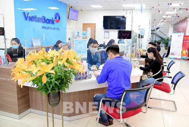 Bancos vietnamitas reducen tasas de interés pasiva a niveles registrados durante la COVID-19 ảnh 1 Bancos vietnamitas reducen tasas de interés pasiva a niveles registrados durante la COVID-19 ảnh 1