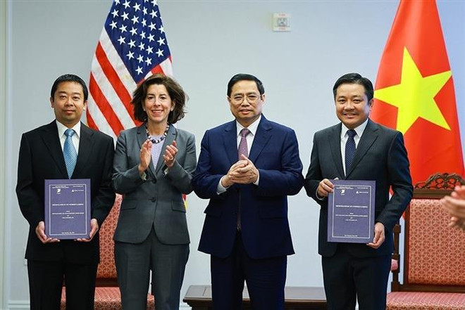 Emiten Declaración Conjunta sobre elevación de lazos Vietnam-EE.UU. a asociación estratégica integral ảnh 4 Emiten Declaración Conjunta sobre elevación de lazos Vietnam-EE.UU. a asociación estratégica integral ảnh 4