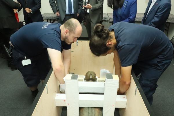 Devuelven a Vietnam una valiosa estatua de bronce robada ảnh 2