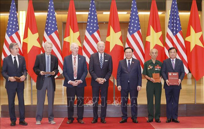 Titular del Parlamento vietnamita se reúne con presidente de EE.UU. ảnh 2 Titular del Parlamento vietnamita se reúne con presidente de EE.UU. ảnh 2