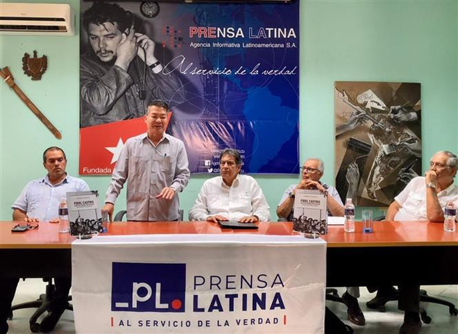 Presentan en Cuba libro sobre visita de Fidel Castro a Vietnam ảnh 1 Presentan en Cuba libro sobre visita de Fidel Castro a Vietnam ảnh 1