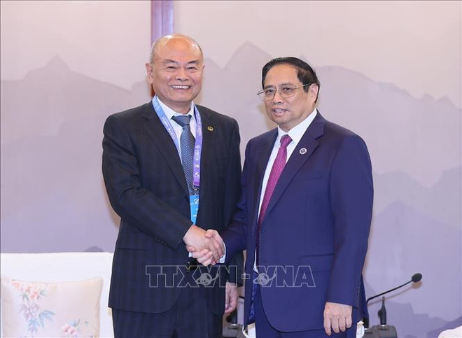 Premier vietnamita sostiene encuentros con ejecutivos de grupos económicos chinos ảnh 1 Premier vietnamita sostiene encuentros con ejecutivos de grupos económicos chinos ảnh 1