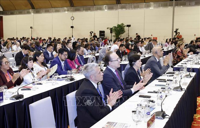 Concluye IX Conferencia Global de Jóvenes Parlamentarios en Vietnam ảnh 4