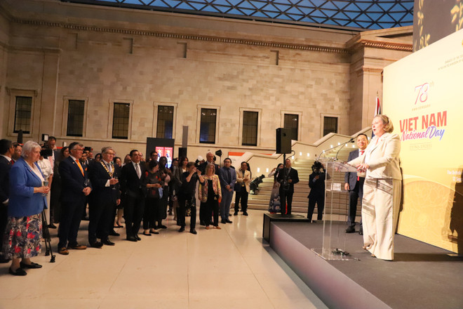 Celebran actividades por 50 años de nexos diplomáticos Vietnam-Reino Unido ảnh 4 Celebran actividades por 50 años de nexos diplomáticos Vietnam-Reino Unido ảnh 4