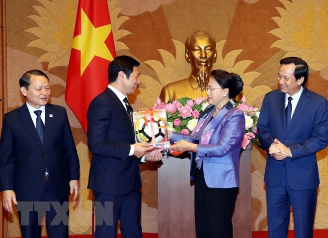 Resalta máxima legisladora vietnamita asistencia de comunidad empresarial a actividades caritativas ảnh 1 Resalta máxima legisladora vietnamita asistencia de comunidad empresarial a actividades caritativas ảnh 1
