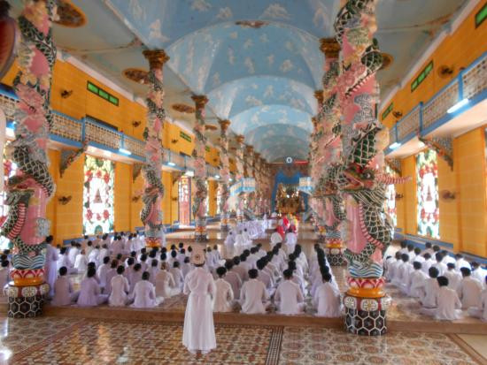 Creyentes del Caodaismo de provincia sureña de Tay Ninh recuerdan tradiciones nacionales ảnh 1 Creyentes del Caodaismo de provincia sureña de Tay Ninh recuerdan tradiciones nacionales ảnh 1