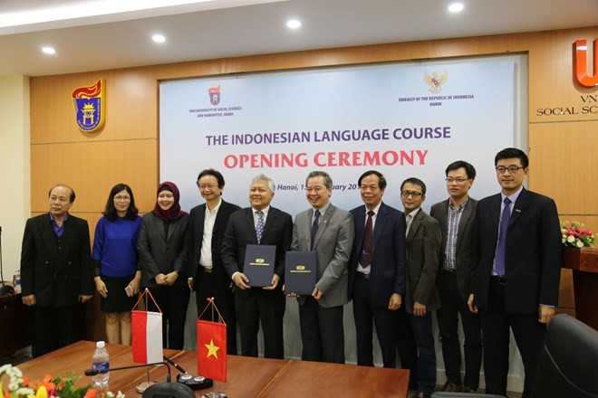Enseñan idioma indonesio en Universidad Nacional de Vietnam ảnh 1 Enseñan idioma indonesio en Universidad Nacional de Vietnam ảnh 1