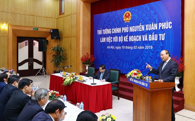 Exhorta primer ministro de Vietnam a impulsar reformas en planificación de políticas de desarrollo económico ảnh 1 Exhorta primer ministro de Vietnam a impulsar reformas en planificación de políticas de desarrollo económico ảnh 1