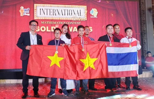Estudiantes vietnamitas ganan medallas de oro en concurso internacional de matemáticas ảnh 1 Estudiantes vietnamitas ganan medallas de oro en concurso internacional de matemáticas ảnh 1