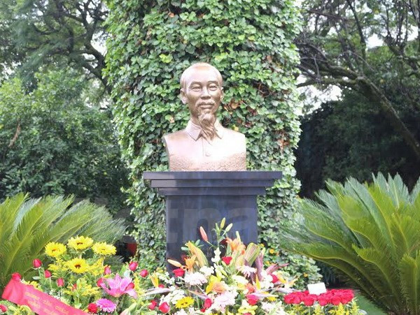 Inauguran en México otro busto de Ho Chi Minh ảnh 1 Inauguran en México otro busto de Ho Chi Minh ảnh 1