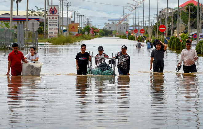 Inundaciones causan 36 muertes en Camboya ảnh 1