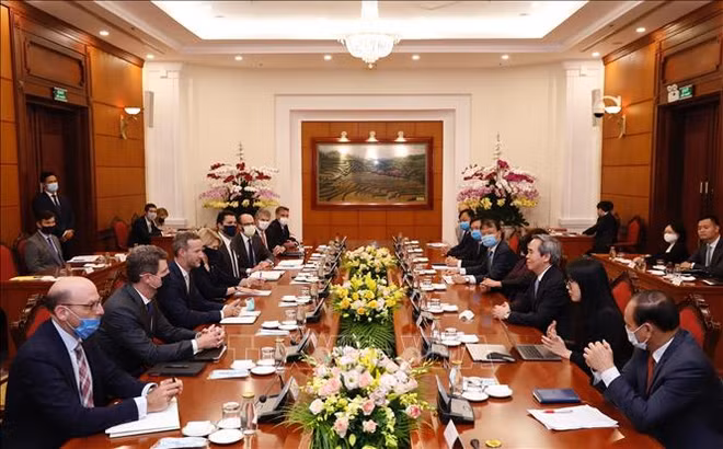 Vietnam da la bienvenida a inversores estadounidenses ảnh 1