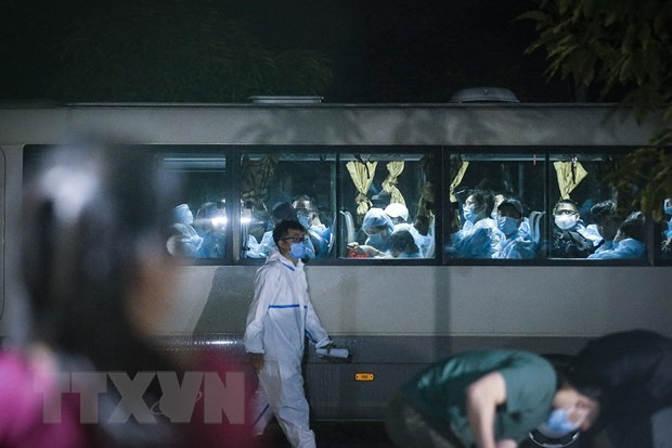 Regresan a tierra natal 240 ciudadanos vietnamitas desde Singapur ảnh 1 Regresan a tierra natal 240 ciudadanos vietnamitas desde Singapur ảnh 1