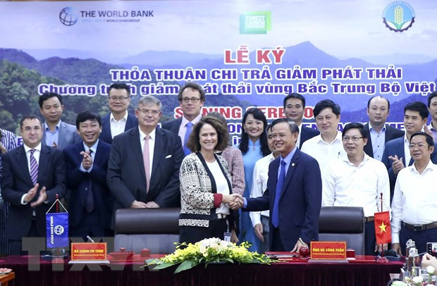 Vietnam y el Banco Mundial firman acuerdo de pago por reducción de emisiones ảnh 1 Vietnam y el Banco Mundial firman acuerdo de pago por reducción de emisiones ảnh 1