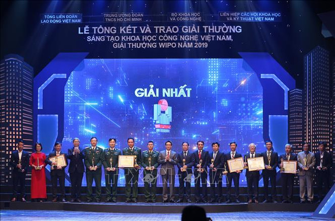 Otorgan premio de Innovación científico-tecnológica en Vietnam ảnh 1