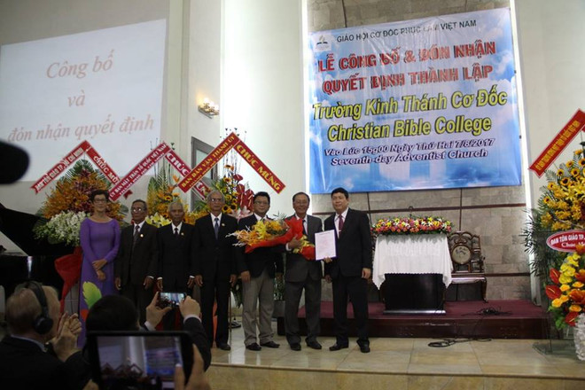 Inauguran primer curso de Escuela Bíblica Cristalina en Vietnam ảnh 1 Inauguran primer curso de Escuela Bíblica Cristalina en Vietnam ảnh 1