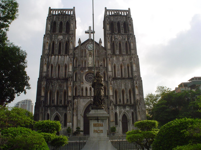 La Catedral de San José de Hanoi ảnh 1