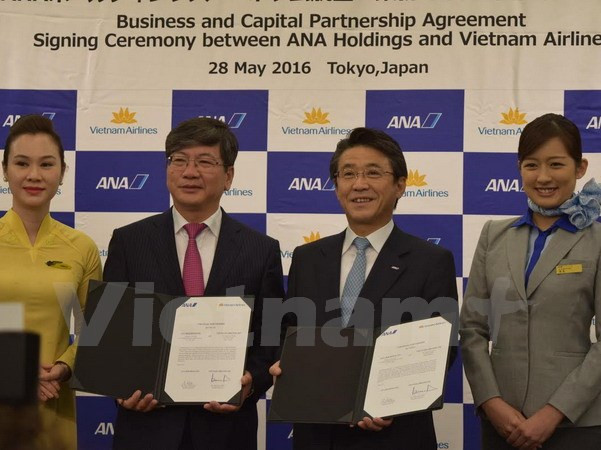 Vietnam Airlines y ANA Holdings firman contrato de compra de acciones ảnh 1 Vietnam Airlines y ANA Holdings firman contrato de compra de acciones ảnh 1