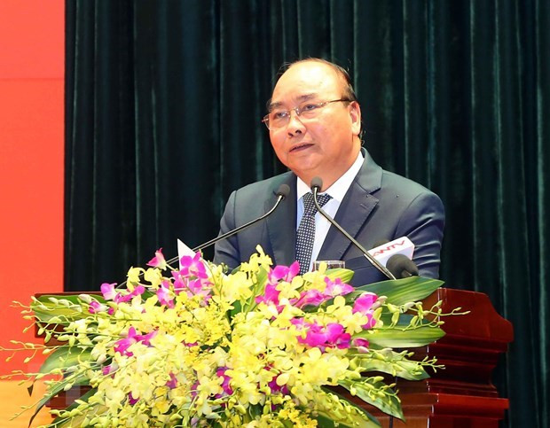 Insta primer ministro vietnamita a mejorar “cultura del servicio” ảnh 1 Insta primer ministro vietnamita a mejorar “cultura del servicio” ảnh 1