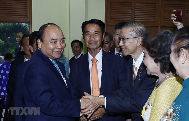 Premier Nguyen Xuan Phuc se reúne con vietnamitas residentes en Tailandia ảnh 1 Premier Nguyen Xuan Phuc se reúne con vietnamitas residentes en Tailandia ảnh 1