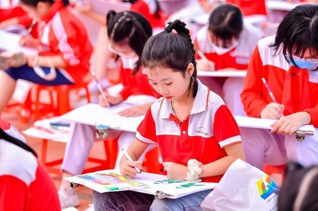 Localidad vietnamita de Quang Ninh por mejorar calidad de educación ảnh 1 Localidad vietnamita de Quang Ninh por mejorar calidad de educación ảnh 1