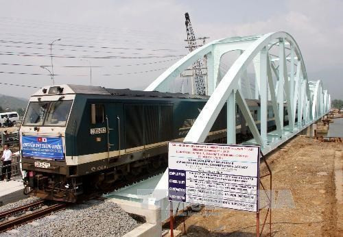 Finalizan reparación de puentes en línea férrea Ha Noi- Ciudad Ho Chi Minh ảnh 1