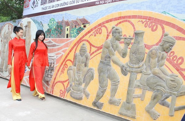  Buscan medidas para aplicar y desarrollar arte comunitario en Vietnam ảnh 1