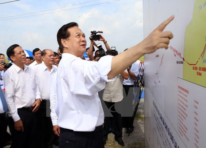 Arranca proyecto de suministro eléctrico en isla survietnamita ảnh 1 Arranca proyecto de suministro eléctrico en isla survietnamita ảnh 1