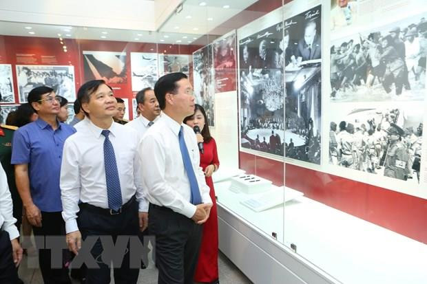 Realizan en Vietnam exposiciones sobre cumplimiento de Testamento del Presidente Ho Chi Minh ảnh 1 Realizan en Vietnam exposiciones sobre cumplimiento de Testamento del Presidente Ho Chi Minh ảnh 1