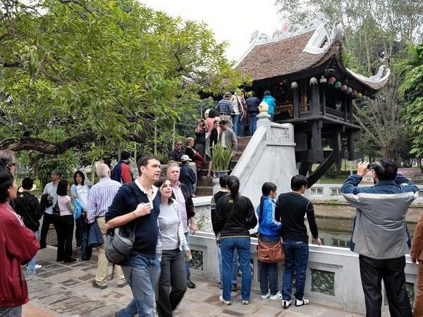 Mantiene tendencia creciente el turismo en Hanoi ảnh 1 Mantiene tendencia creciente el turismo en Hanoi ảnh 1
