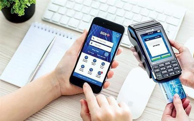 Apuesta sistema bancario vietnamita por impulsar servicios digitales ảnh 1