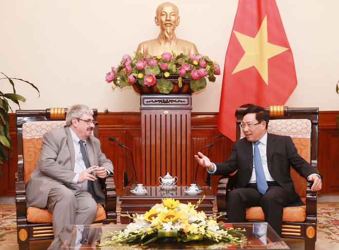 Vietnam y Uruguay debaten medidas para promover cooperación ảnh 1 Vietnam y Uruguay debaten medidas para promover cooperación ảnh 1