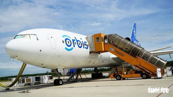 Ofrece avión- hospital Orbis operaciones oftalmológicas gratuitas en provincia vietnamita ảnh 1 Ofrece avión- hospital Orbis operaciones oftalmológicas gratuitas en provincia vietnamita ảnh 1