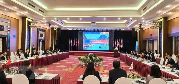 Debaten en Vietnam medidas para desarrollar turismo verde en Asia Oriental ảnh 1