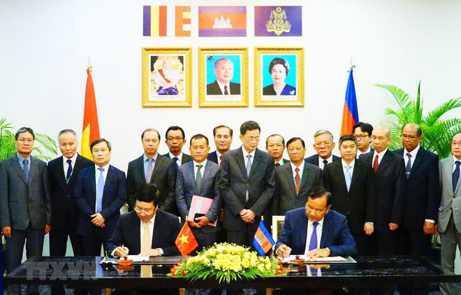 Fomentan Vietnam y Camboya cooperación multifacética ảnh 1 Fomentan Vietnam y Camboya cooperación multifacética ảnh 1