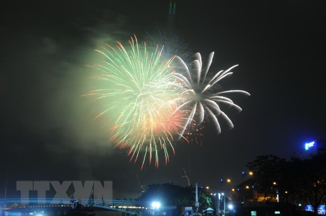 Fuegos artificiales iluminarán Ciudad Ho Chi Minh en Días de Reunificación y Trabajo ảnh 1 Fuegos artificiales iluminarán Ciudad Ho Chi Minh en Días de Reunificación y Trabajo ảnh 1