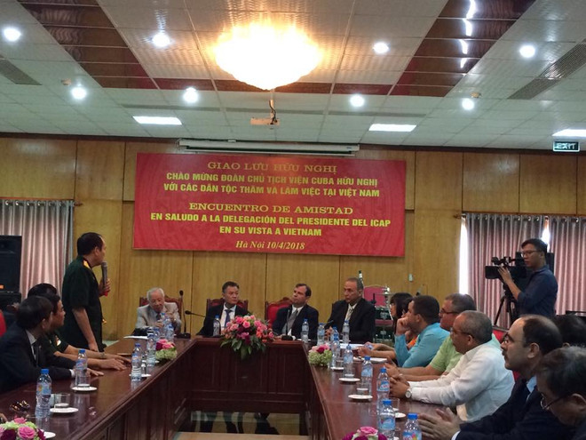 Encuentro amistoso fortalece relaciones Vietnam- Cuba ảnh 1 Encuentro amistoso fortalece relaciones Vietnam- Cuba ảnh 1