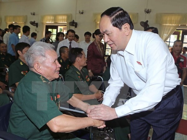 Consagración de veteranos y mártires, tesoro espiritual del pueblo vietnamita ảnh 1 Consagración de veteranos y mártires, tesoro espiritual del pueblo vietnamita ảnh 1