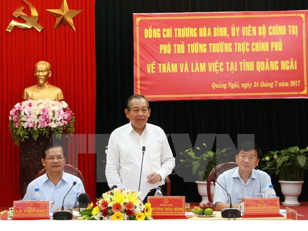 Vicepremier vietnamita pide mayor atención a la tarea de reducción de pobreza ảnh 1 Vicepremier vietnamita pide mayor atención a la tarea de reducción de pobreza ảnh 1