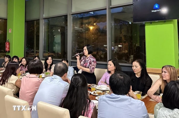 Asociación de Mujeres Vietnamitas en Hungría avanza hacia el 20º aniversario de su fundación ảnh 1 Asociación de Mujeres Vietnamitas en Hungría avanza hacia el 20º aniversario de su fundación ảnh 1