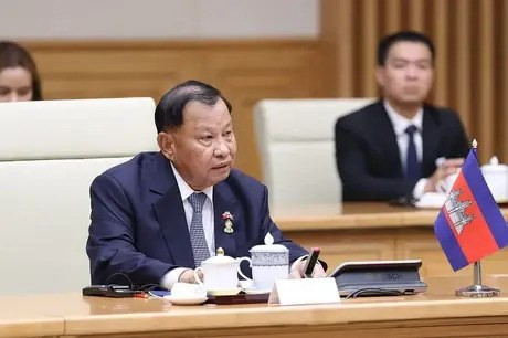 Felicitan a Say Chhum por su nombramiento como asesor del rey de Camboya ảnh 1 Felicitan a Say Chhum por su nombramiento como asesor del rey de Camboya ảnh 1