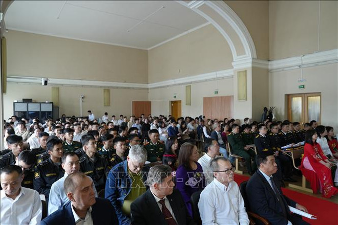 Vietnamitas en ultramar rinden tributo a reyes Hung ảnh 2 Vietnamitas en ultramar rinden tributo a reyes Hung ảnh 2