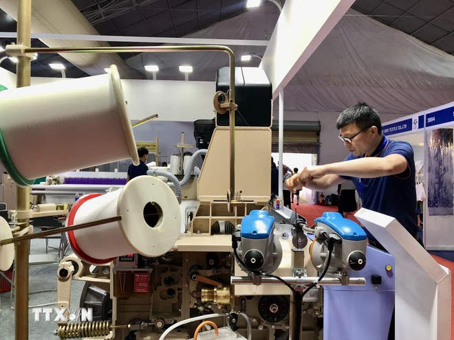 Inauguran exposición internacional de textiles y prendas de vestir en Ciudad Ho Chi Minh ảnh 1 Inauguran exposición internacional de textiles y prendas de vestir en Ciudad Ho Chi Minh ảnh 1