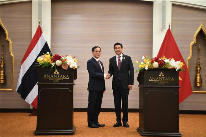 Vietnam y Tailandia organizan quinta reunión de Comité Conjunto de Cooperación Bilateral ảnh 2 Vietnam y Tailandia organizan quinta reunión de Comité Conjunto de Cooperación Bilateral ảnh 2
