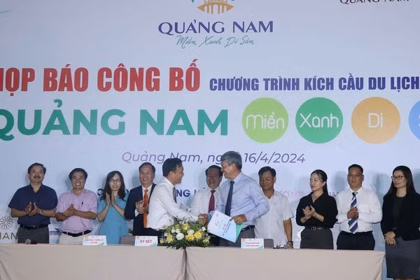 Quang Nam lanza gran programa de promoción turística ảnh 1