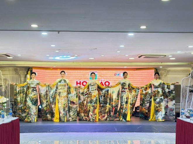 Colección de moda para honrar identidad vietnamita ảnh 1