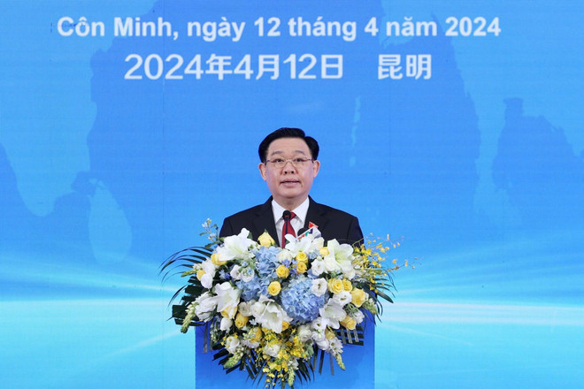 Presidente parlamentario afirma apoyo a cooperación entre localidades vietnamitas y Yunnan de China ảnh 2 Presidente parlamentario afirma apoyo a cooperación entre localidades vietnamitas y Yunnan de China ảnh 2