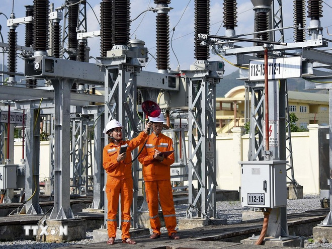 Premier vietnamita exige suministro de energía estable durante el período pico ảnh 1