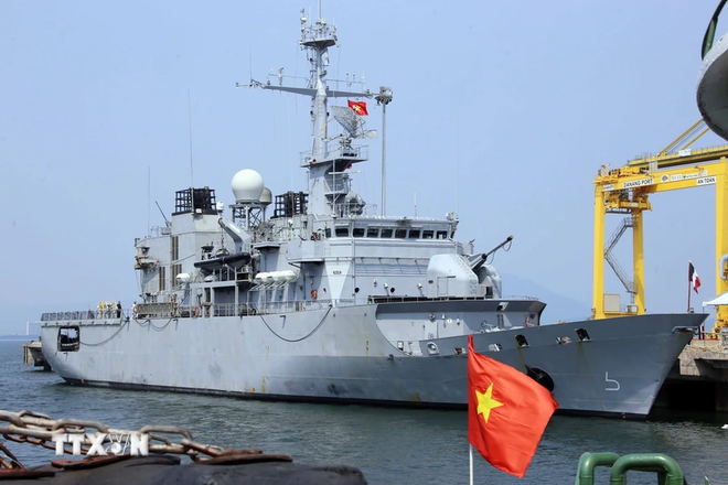 Marinas de Vietnam y Francia refuerzan cooperación ảnh 1 Marinas de Vietnam y Francia refuerzan cooperación ảnh 1